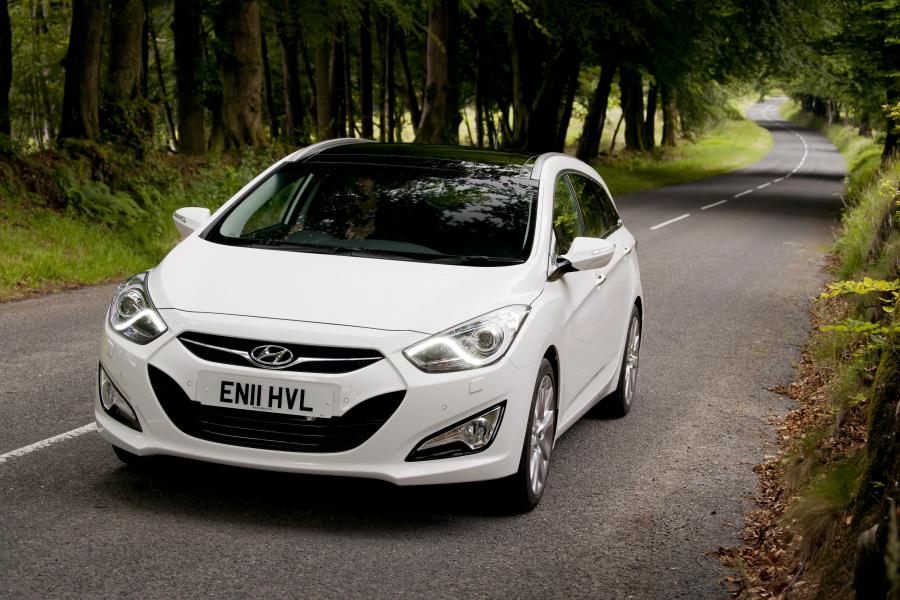  Hyundai i40 Station Wagon CRDi 2011 года  (UK) (фото 98 из 146)